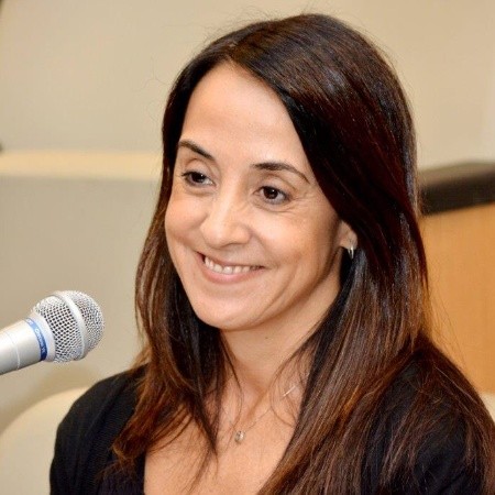 Entrevista com a Professora Vera Cecília Monteiro de Barros